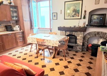 Two-room apartment Via Martiri della Liberazione, Diano Castello - photo 5