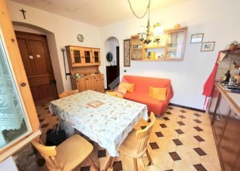 Two-room apartment Via Martiri della Liberazione, Diano Castello - photo 8