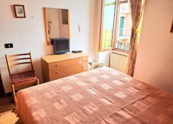 Two-room apartment Via Martiri della Liberazione, Diano Castello - photo 11