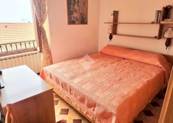 Two-room apartment Via Martiri della Liberazione, Diano Castello - photo 15