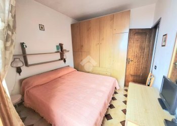 Two-room apartment Via Martiri della Liberazione, Diano Castello - photo 16