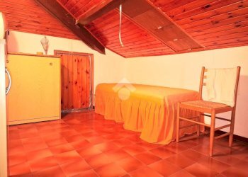 Two-room apartment Via Martiri della Liberazione, Diano Castello - photo 20