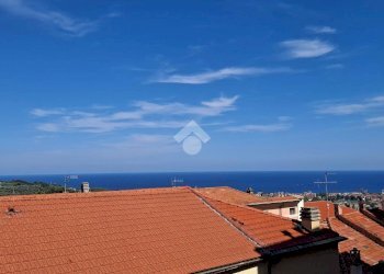 Two-room apartment Via Martiri della Liberazione, Diano Castello - photo 1