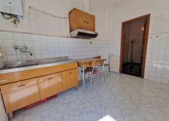 Cucina - Trilocale via Faliero Vezzani, 42, Genova (zona Sampierdarena) - foto 19