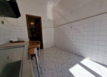 Cucina - Trilocale via Faliero Vezzani, 42, Genova (zona Sampierdarena) - foto 21