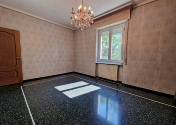 Camera da letto - Trilocale via Faliero Vezzani, 42, Genova (zona Sampierdarena) - foto 23
