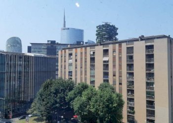 Vista - Bilocale via Ippolito Rosellini, 2, Milano (zona Isola) - foto 13