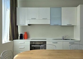 Cucina - Trilocale via Ippolito Rosellini, 2, Milano (zona Isola) - foto 2