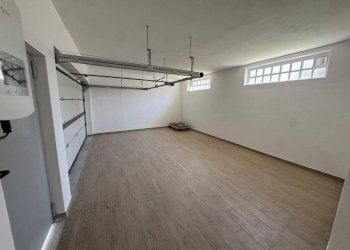 Magazzino - Villa via Roma, 65, Cardano al Campo - photo 23