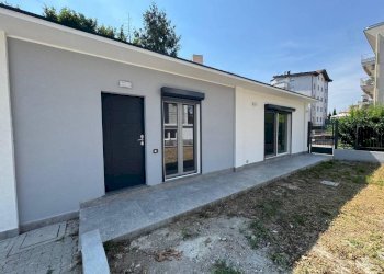 Facciata - Villa via Roma, 65, Cardano al Campo - photo 34