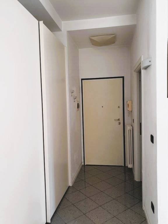 Ingresso - Monolocale via Clemente Bondi, 20, Parma (zona San Lazzaro) - foto 2