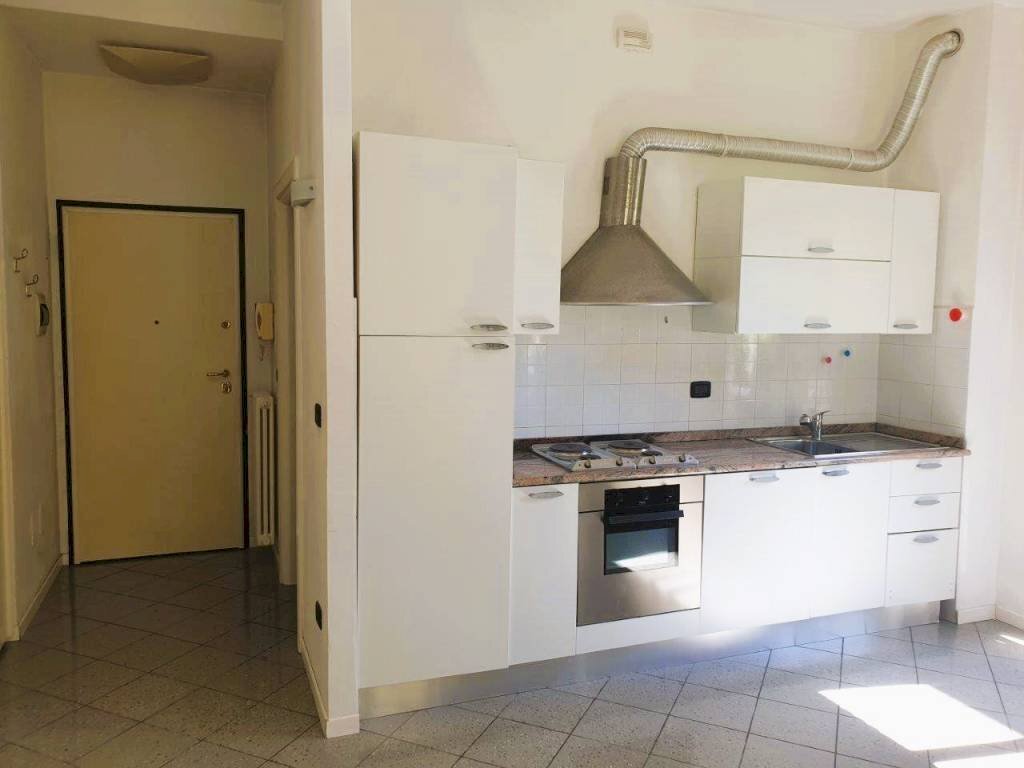 Cucina - Monolocale via Clemente Bondi, 20, Parma (zona San Lazzaro) - foto 3