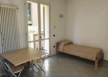 Camera da letto - Monolocale via Clemente Bondi, 20, Parma (zona San Lazzaro) - foto 12