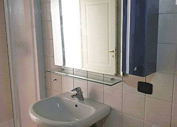 Bagno - Monolocale via Clemente Bondi, 20, Parma (zona San Lazzaro) - foto 15