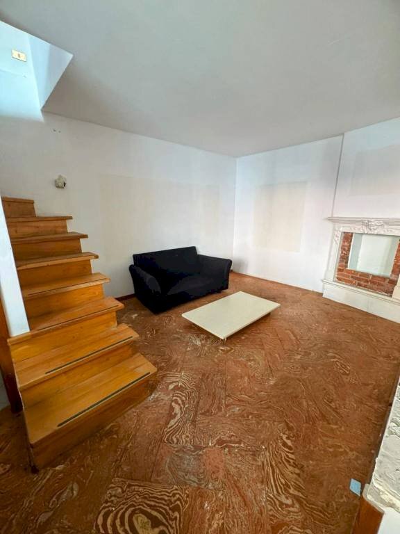 Interno palazzo - Casa indipendente via Indipendenza, Gemonio - foto 2