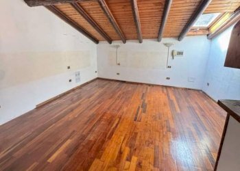 Stanza non arredata - Casa indipendente via Indipendenza, Gemonio - foto 15