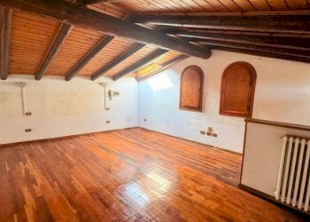 Camera da letto - Casa indipendente via Indipendenza, Gemonio - foto 16