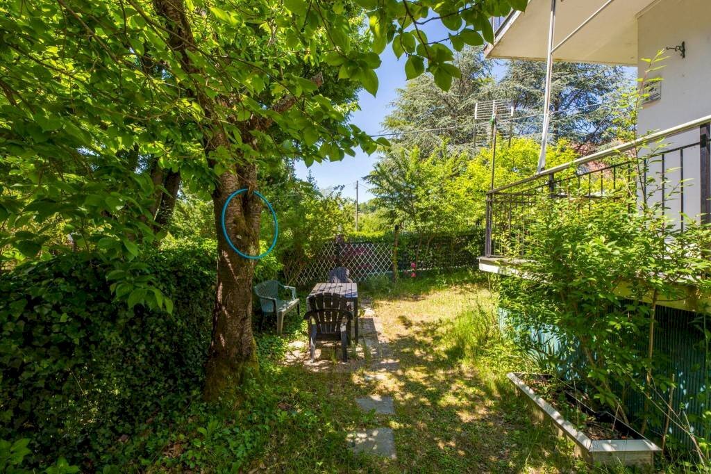 Giardino - Trilocale via Vaccarezza, Casella - foto 2