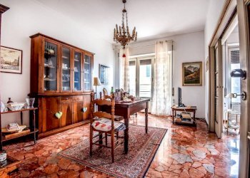 Salone - Appartamento viale Nazario Sauro, Genova (zona Albaro) - foto 8