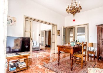 Salone - Appartamento viale Nazario Sauro, Genova (zona Albaro) - foto 9