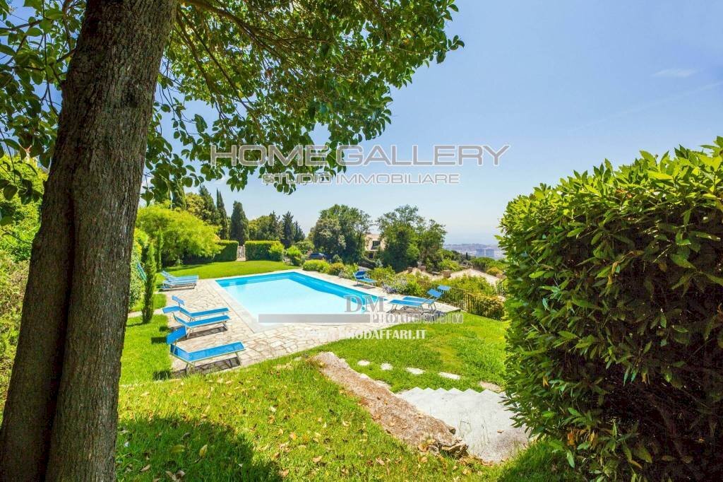 Piscina - Villa Mura delle Chiappe, Genova (zona Castelletto) - foto 3
