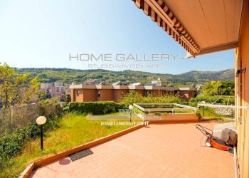 Terrazzo - Two-room apartment via Monte Nero, Genova (neighborhood Marassi) - photo 1