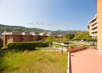 Giardino - Two-room apartment via Monte Nero, Genova (neighborhood Marassi) - photo 5