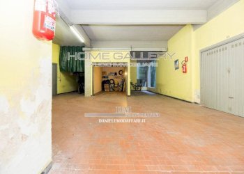 Box auto - Two-room apartment via Monte Nero, Genova (neighborhood Marassi) - photo 18