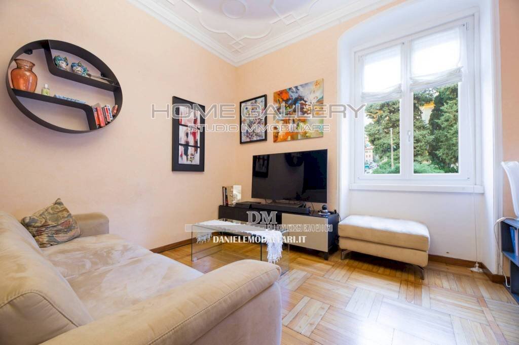 Salone - Three-room apartment corso Firenze, Genova (neighborhood Castelletto) - photo 1