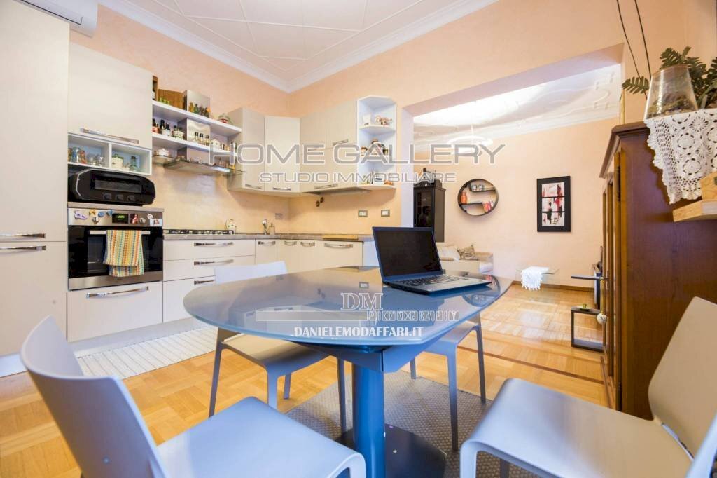 Cucina - Three-room apartment corso Firenze, Genova (neighborhood Castelletto) - photo 2