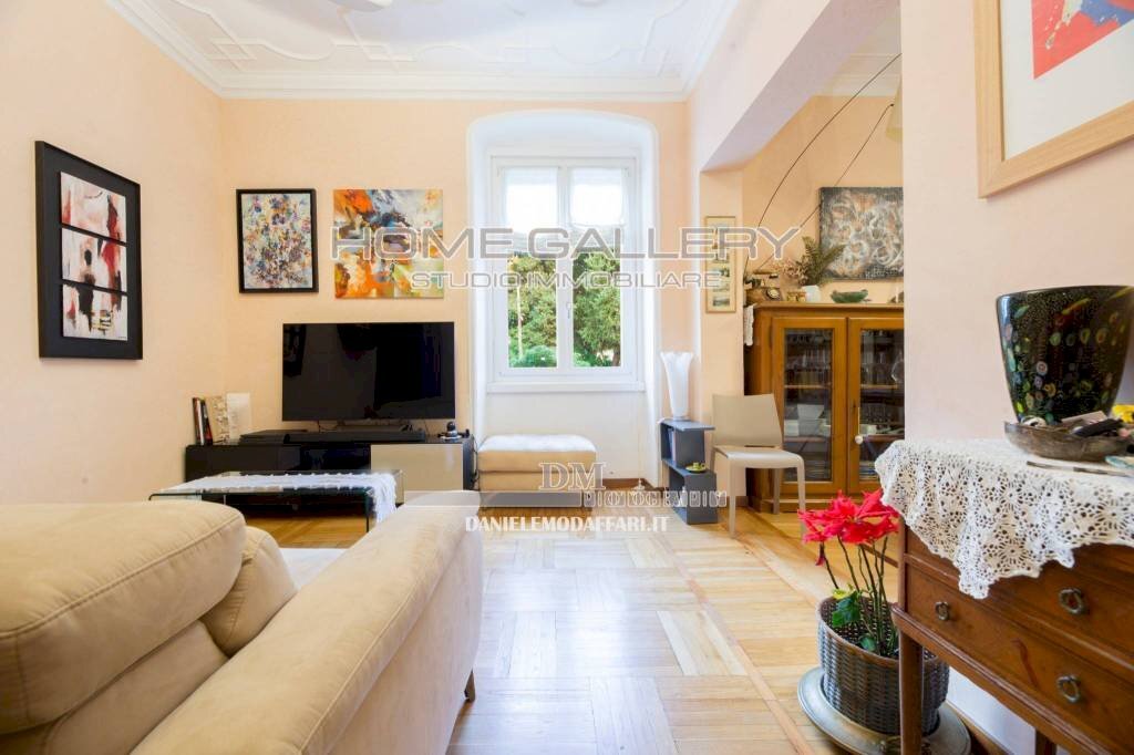 Salone - Three-room apartment corso Firenze, Genova (neighborhood Castelletto) - photo 1