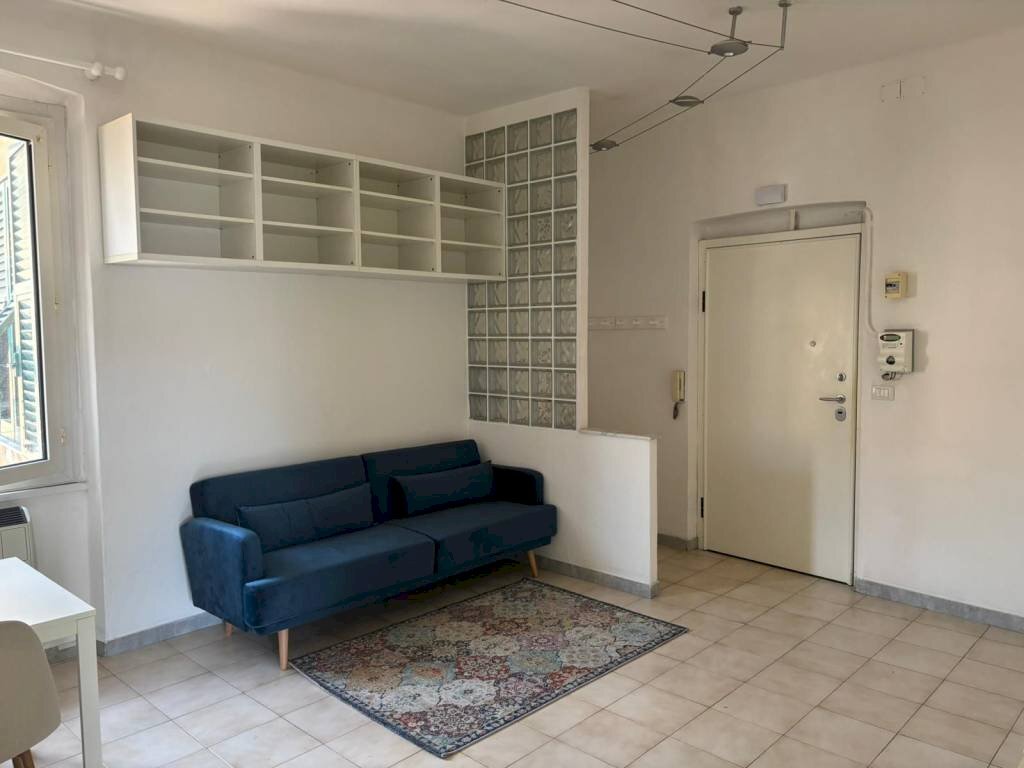Salone - Two-room apartment Genova (neighborhood Borgoratti) - photo 3
