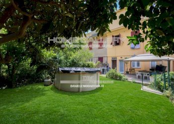 Giardino - Villa via Monte Baldo, frazione Quinto Al Mare, Genova - foto 4
