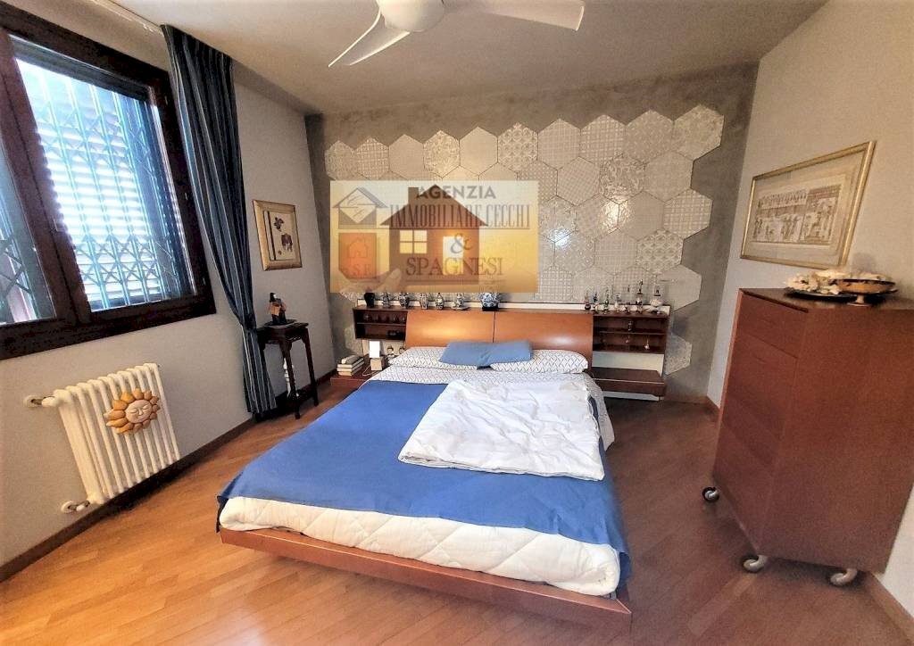 Camera da letto - Villa via Tabernacolo, frazione Capalle, Campi Bisenzio - foto 3