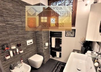 Bagno - Villa via Tabernacolo, frazione Capalle, Campi Bisenzio - foto 11