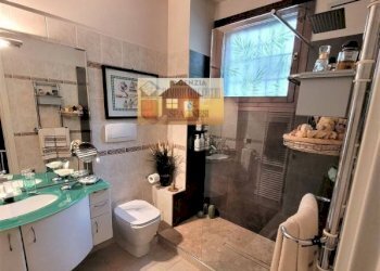 Bagno - Villa via Tabernacolo, frazione Capalle, Campi Bisenzio - foto 29