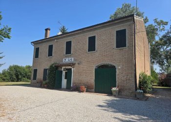 Foto 1 - Villa Via Ro, Ferrara - foto 1