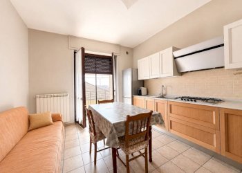 Cucina - Trilocale via del Porto, 71, Carmagnola - foto 5