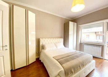 Camera da letto - Three-room apartment via Mario Musco, 14, Roma - photo 14