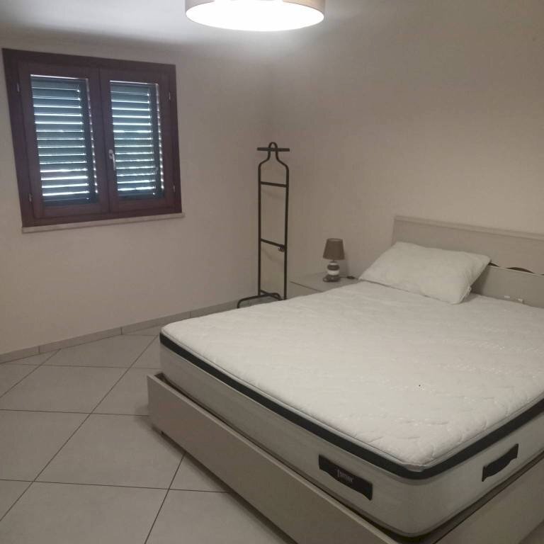 Camera da letto - Quadrilocale via Fornillo, 6, Calvi - foto 3