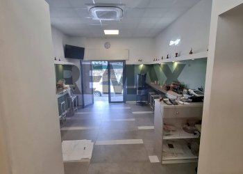 Dispensa di stoccaggio - Locale Commerciale Via Napoli Piscinola
91, Napoli - foto 4