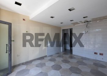 Stanza vuota - Commercial Premises via Riviera di Chiaia
172, Napoli - photo 8