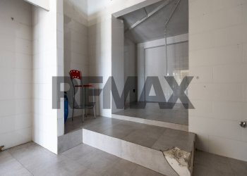 Ricezione / Lobby - Commercial Premises via Riviera di Chiaia
172, Napoli - photo 16