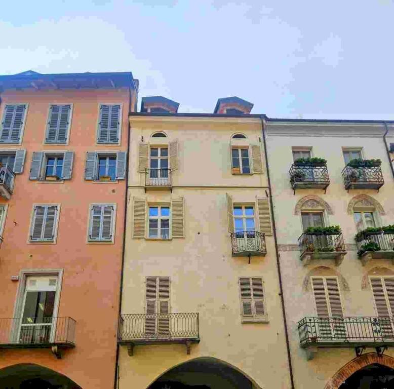 Facciata - Casa indipendente via Roma, 34, Cuneo (zona Centro) - foto 3