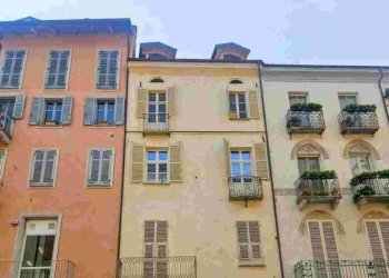 Facciata - Casa indipendente via Roma, 34, Cuneo (zona Centro) - foto 3