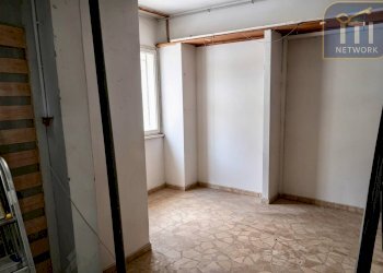 Foto 3 - Negozio Viale della Stella Polare, Roma - foto 3