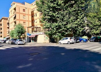 Foto 10 - Negozio Viale della Stella Polare, Roma - foto 10