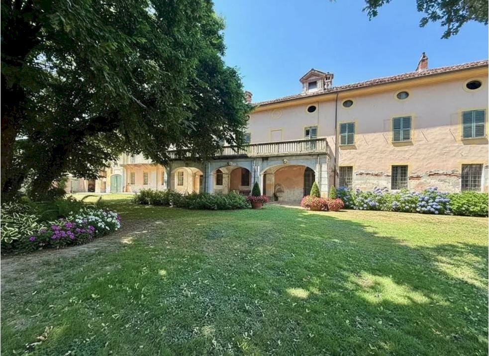 Giardino - Stable - Palace Villanova Solaro - photo 1