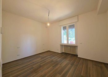 Camera da letto - Four-room apartment viale Partigiani d'Italia, Parma - photo 6