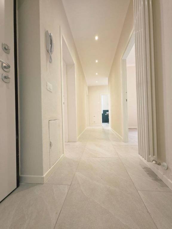 Corridoio - Four-room apartment piazzale Pablo, SN, Parma (neighborhood Pablo) - photo 1